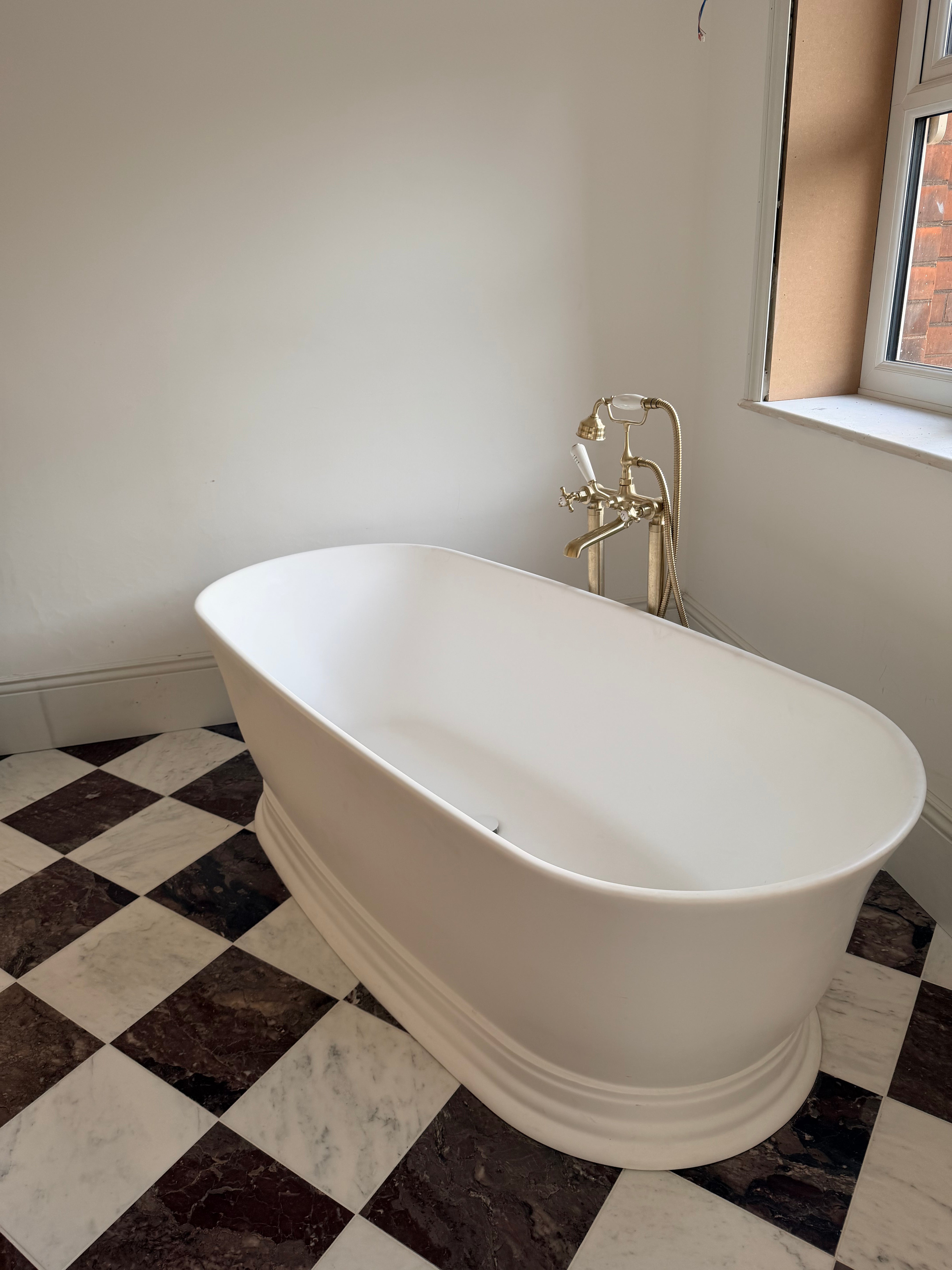 Victoria Freestanding Stone Bath - Matte White / 1800mm